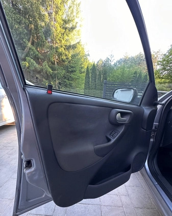 Opel Corsa cena 2500 przebieg: 151122, rok produkcji 2003 z Kłodawa małe 172
